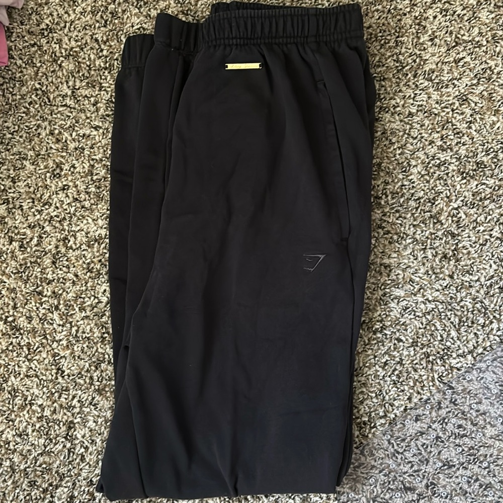 Whitney Simmons Gymshark sweatpants